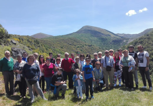 30 veciños e veciñas de Lousame participan na excursión aos Ancares e ao “Arde lucus”